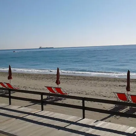 Larte Al Mare Vicino Spiaggia Con Ac E Wifi Apartamento *