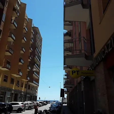Larte Al Mare Vicino Spiaggia Con Ac E Wifi Savona